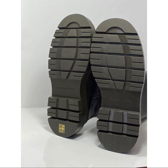 Bottega Veneta Tire rubber-trimmed leather zip knee boots size 40 - Picture 11 of 12